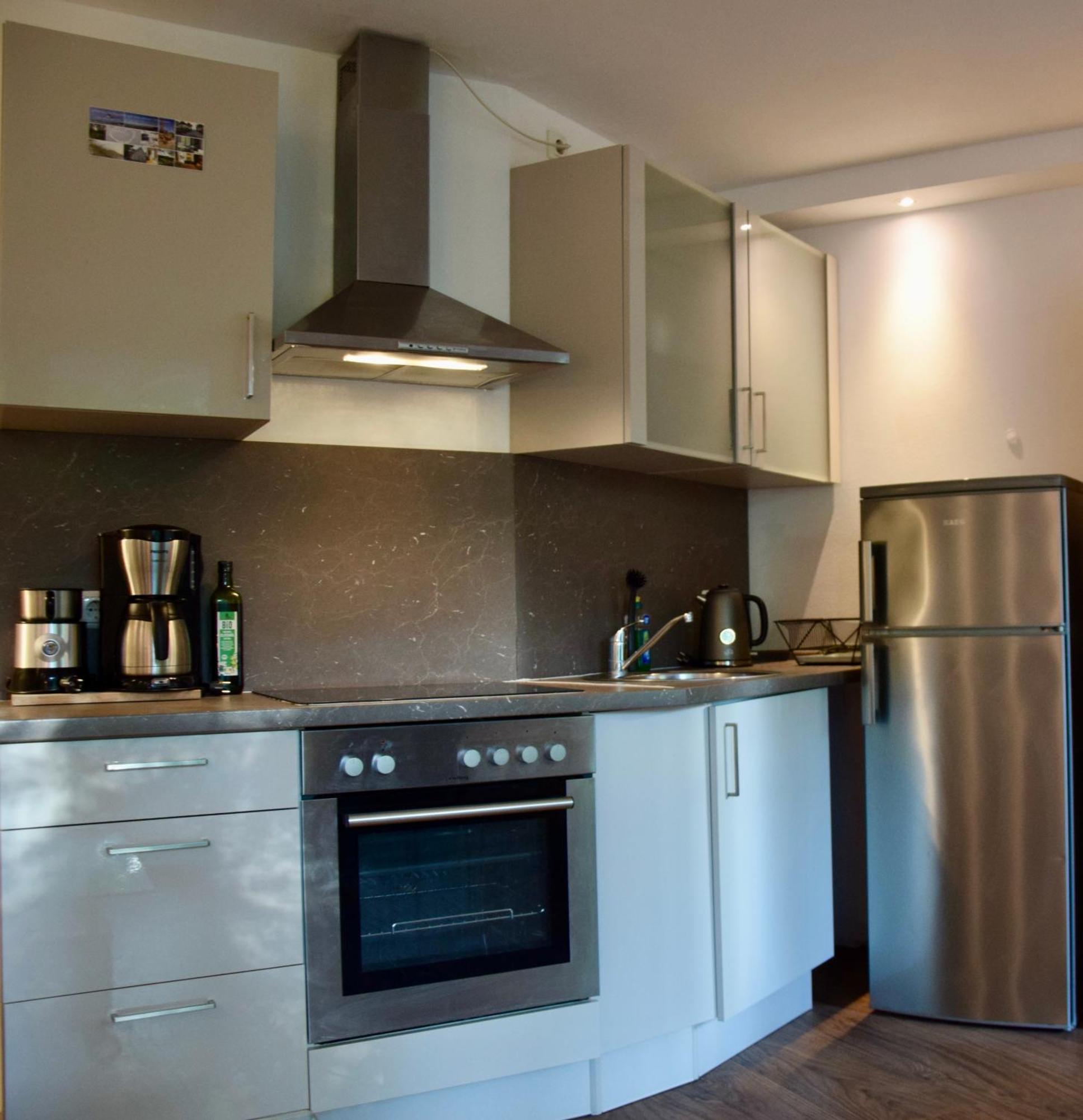 Stilvolle Wohnung Mit Balkon & Parkplatz Rostock Dış mekan fotoğraf