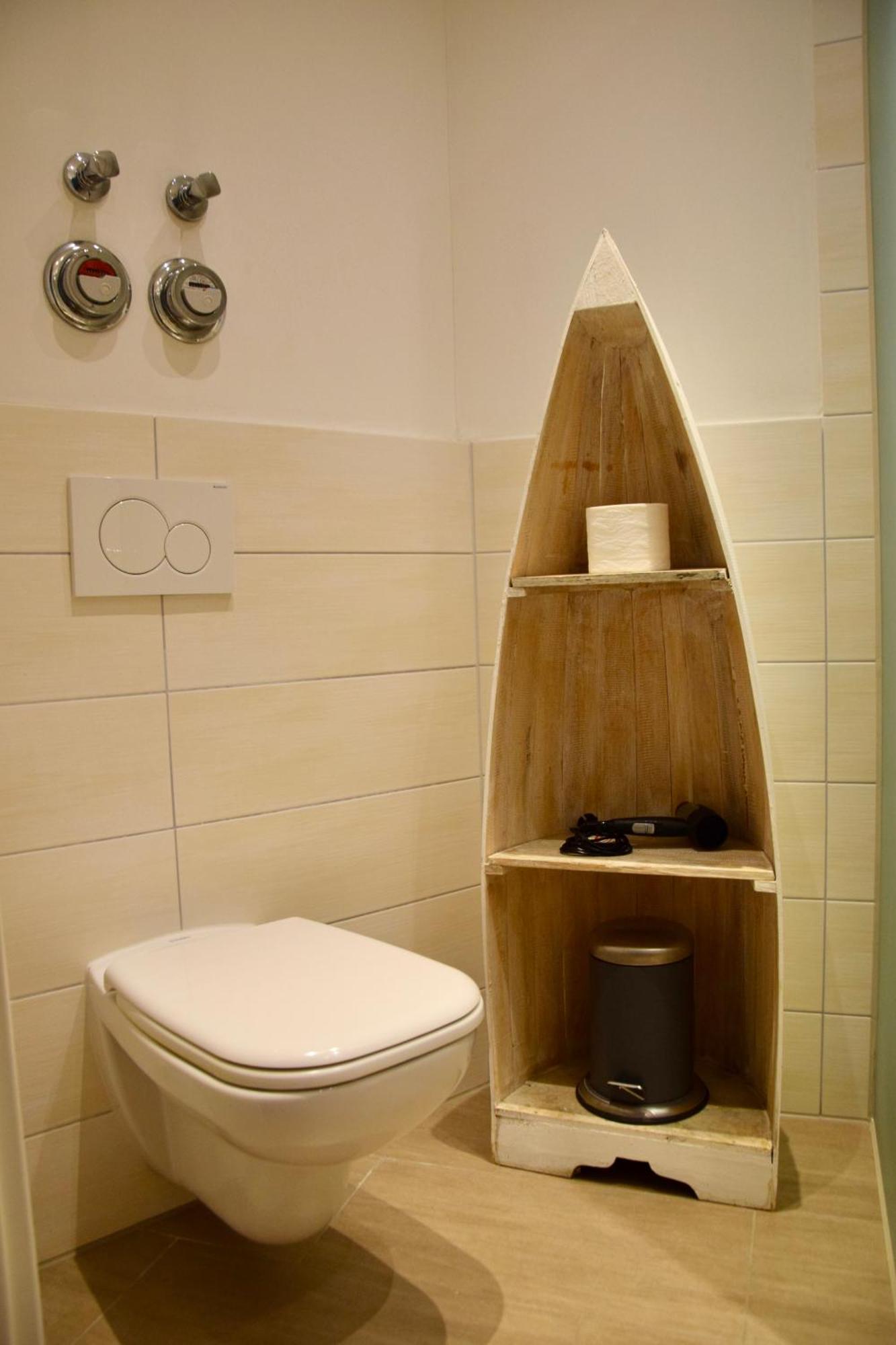 Stilvolle Wohnung Mit Balkon & Parkplatz Rostock Dış mekan fotoğraf